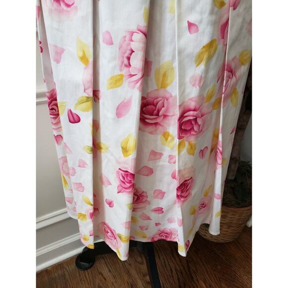 R&K Flared Dress Womens Size 18 White Floral Zip Back Pleated Skirt Heart Neck - Picture 9 of 11